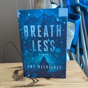 Breathless by Amy McCulloch Thriller Book